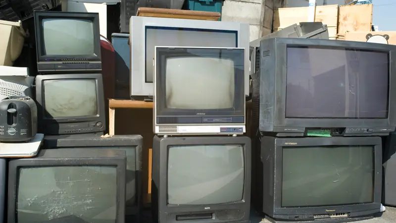 処分するブラウン管テレビのイメージ写真